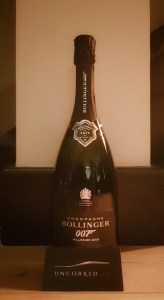Champagne Bollinger - James Bond 007 Dressed To Kill 2009